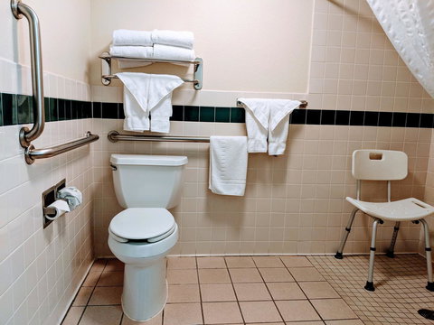 AmericInn By Wyndham Grand Forks - Adwords Guide 5