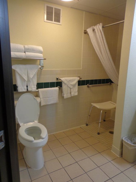 AmericInn By Wyndham Grand Forks - Adwords Guide 41