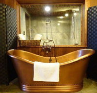 HideAway Country Inn