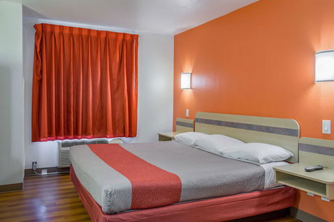 Motel 6 Redmond - Adwords Guide 23