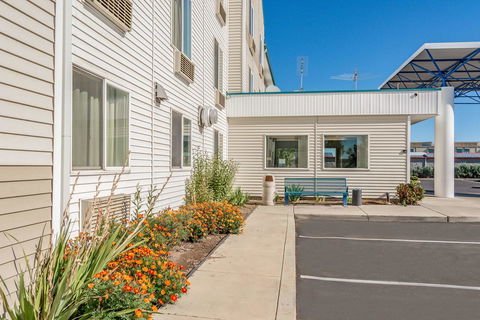 Motel 6 Redmond - Adwords Guide 12