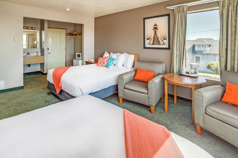 The Waves Hotel - Adwords Guide 20