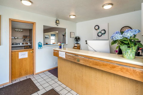 The Waves Hotel - Adwords Guide 13