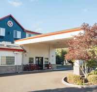 Red Lion Inn  Suites McMinnville