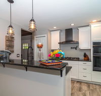 Modern Country Poconos Cabin Near Attractions