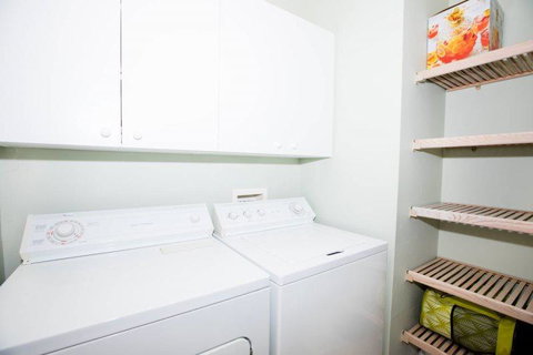 IBIS AT THE SANCTUARY A302 - Adwords Guide 16