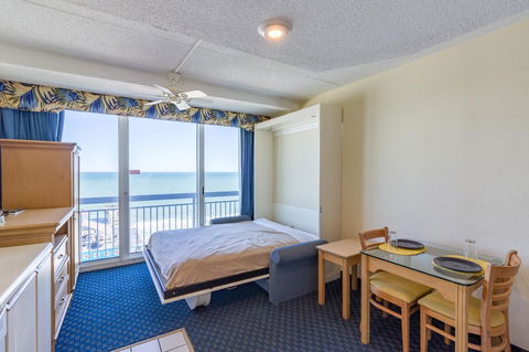 Yachtsman Oceanfront Resort - Adwords Guide 18