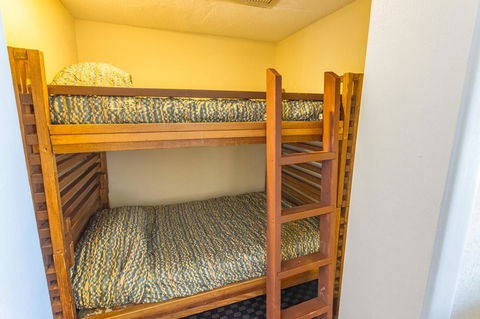 Yachtsman Oceanfront Resort - Adwords Guide 34