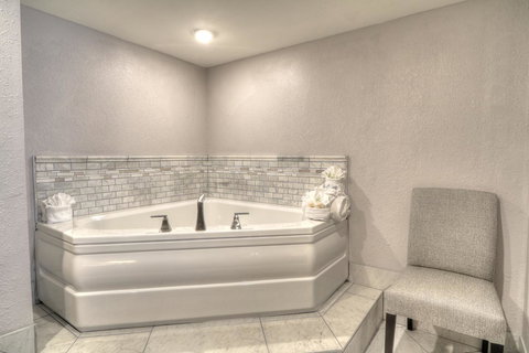 The Ramsey Hotel And Convention Center - Adwords Guide 35