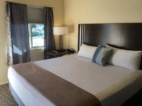 Mountain Ridge Cabins & Lodging - Adwords Guide 31