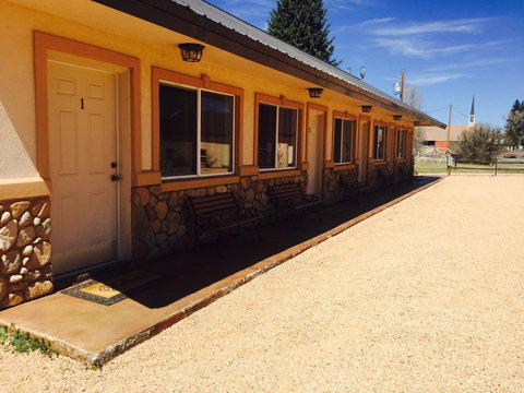 Mountain Ridge Cabins & Lodging - Adwords Guide 8