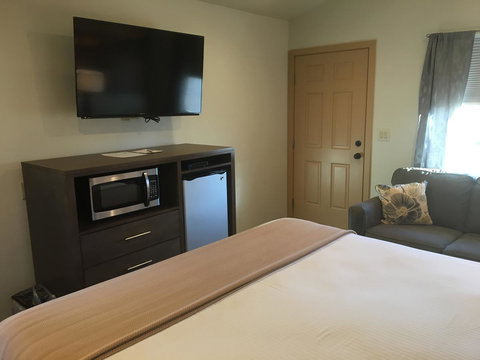 Mountain Ridge Cabins & Lodging - Adwords Guide 6