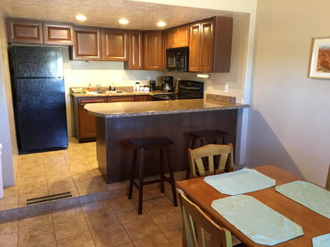 Mountain Ridge Cabins & Lodging - Adwords Guide 3