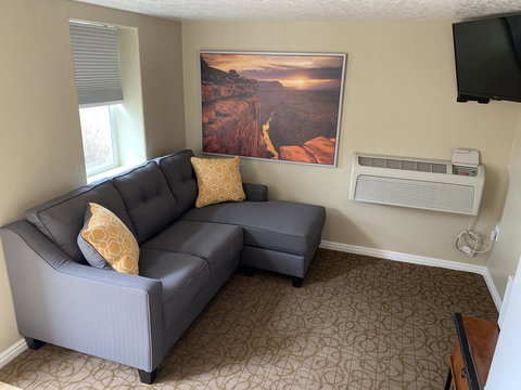 Mountain Ridge Cabins & Lodging - Adwords Guide 5