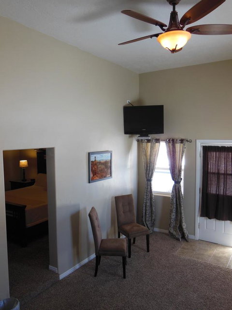 Mountain Ridge Cabins & Lodging - Adwords Guide 28