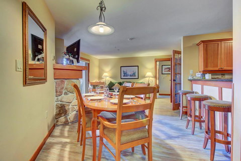 Eagle Springs East 305: House Sparrow Suite - Adwords Guide 19