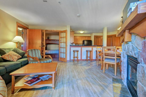 Eagle Springs East 305: House Sparrow Suite - Adwords Guide 42