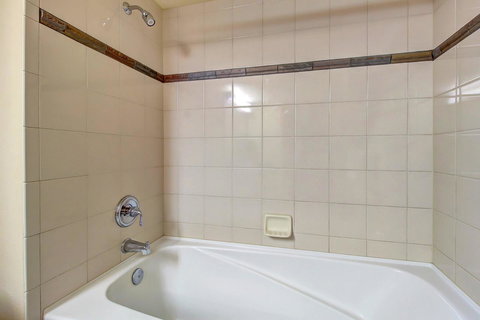 Eagle Springs East 305: House Sparrow Suite - Adwords Guide 25