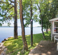 The Shoreline Cottage