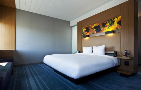 Aloft Dulles Airport North - Adwords Guide 1