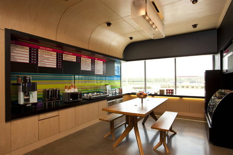 Aloft Dulles Airport North - Adwords Guide 43