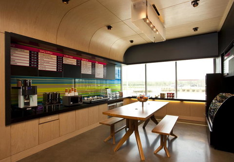 Aloft Dulles Airport North - Adwords Guide 10