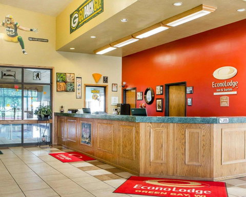 Econo Lodge Inn & Suites Green Bay - Adwords Guide 18