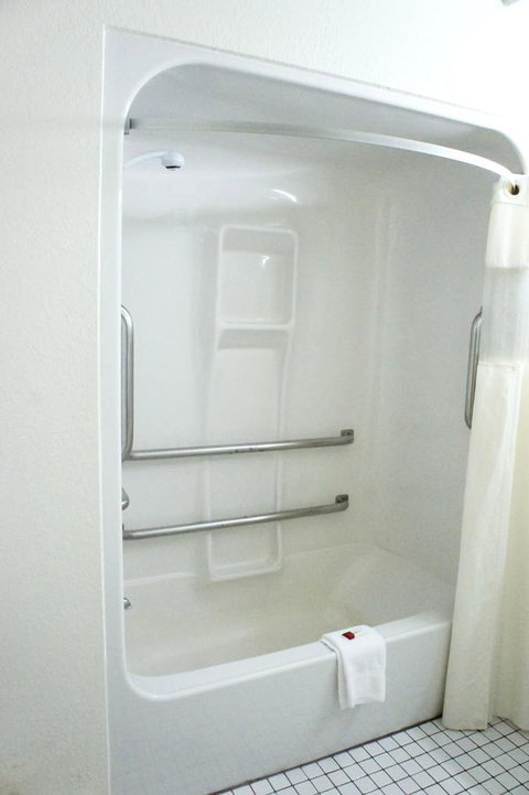 Baymont By Wyndham Green Bay - Adwords Guide 12