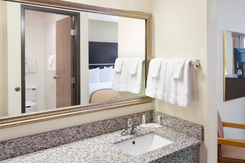 Baymont By Wyndham Green Bay - Adwords Guide 10