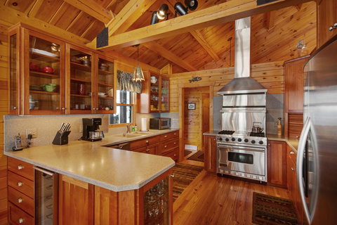 Eagle River Lodge - Adwords Guide 10