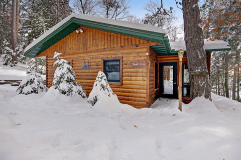 Eagle River Lodge - Adwords Guide 18