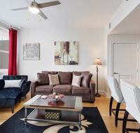 1513- SPECTACULAR - ORPHEUM PENTHOUSE SLEEPS 4