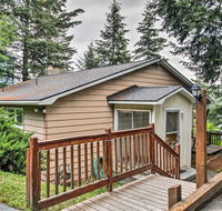 'Honeysuckle on Hayden' Lakefront Home with Dock