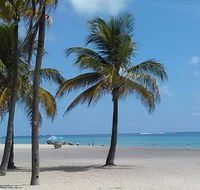 2 Bedroom Suite Just Steps To The Beach