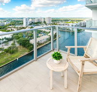 2019 New HydeHouse SW 3BR CORNER SUITE 14TH Floor