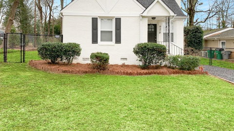 3BR At Beal Street - Adwords Guide 0