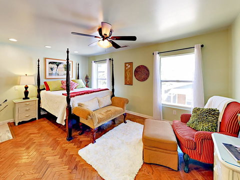 918 N The Strand Home - Adwords Guide 1