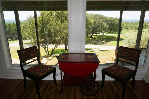 A Treehouse Retreat - Adwords Guide 3