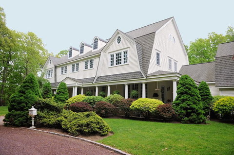 A Walk In The Woods Bed And Breakfast - Adwords Guide 1