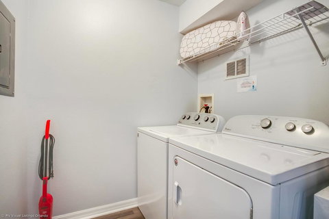 ACO8056HA - 4 Bedroom Townhome In Club Cortile, Sleeps Up To 14, Just 5 Miles To Disney - Adwords Guide 0