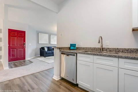 ACO8057HA - 3 Bedroom Apartment In Club Cortile, Sleeps Up To 10, Just 5 Miles To Disney - Adwords Guide 0