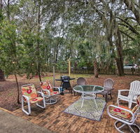 Beaufort Home w/Community Dock Walk to Water