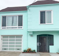 Beautiful 3 Bedroom next to Sunset ocean beach