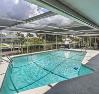 Canalfront Home with DockPool 5 Mi to Ft Myers