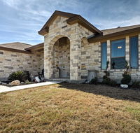 Charming Point Venture Retreat Lake Travis Access