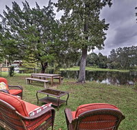 Cozy Lakefront Hernando House with Covered Patio