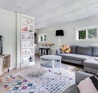 Cozy One Bedroom Apartment in Downtown Mystic