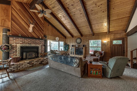 CREEK SIDE GETAWAY - Adwords Guide 2