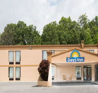 Days Inn by Wyndham Mount Hope