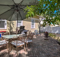 Downtown Stuart Home - Minutes to Beach Dining
